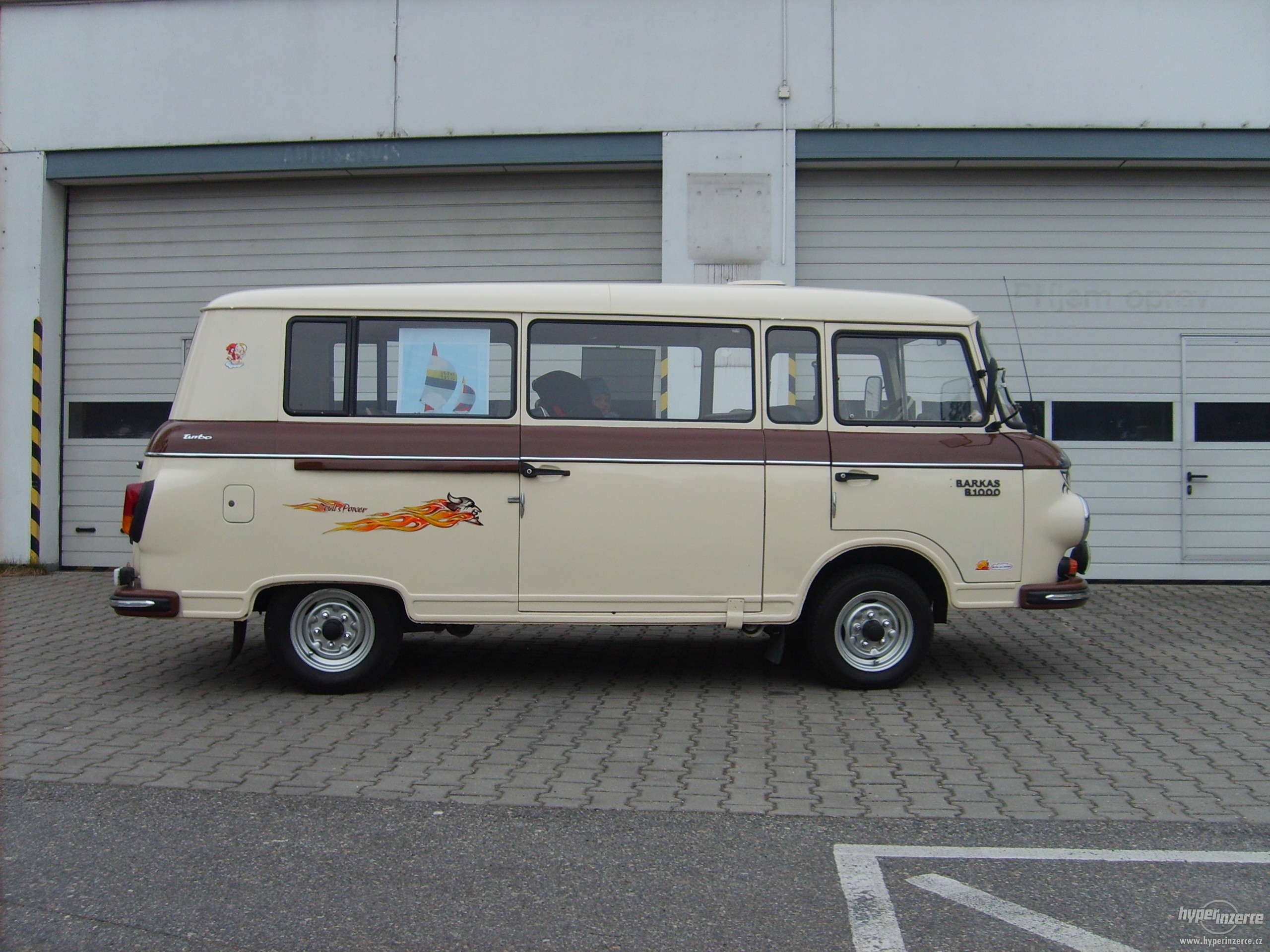 757522-krasny-8-mistny-4.jpg